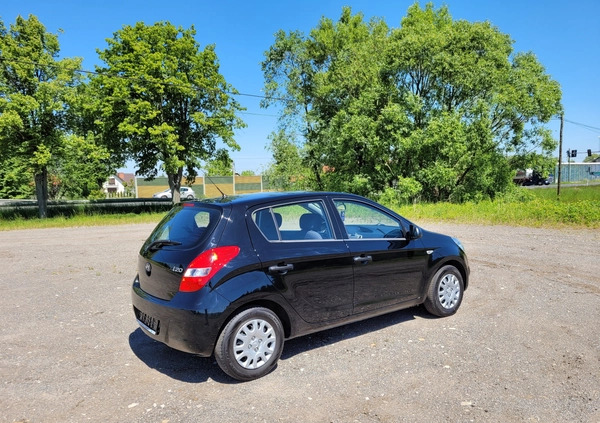 Hyundai i20 cena 17900 przebieg: 79000, rok produkcji 2010 z Kcynia małe 254